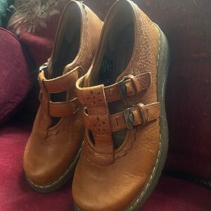 Vintage brown Mary Jane Doc Martens
